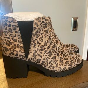 NIB Xappeal Leopard Bootie - size 11